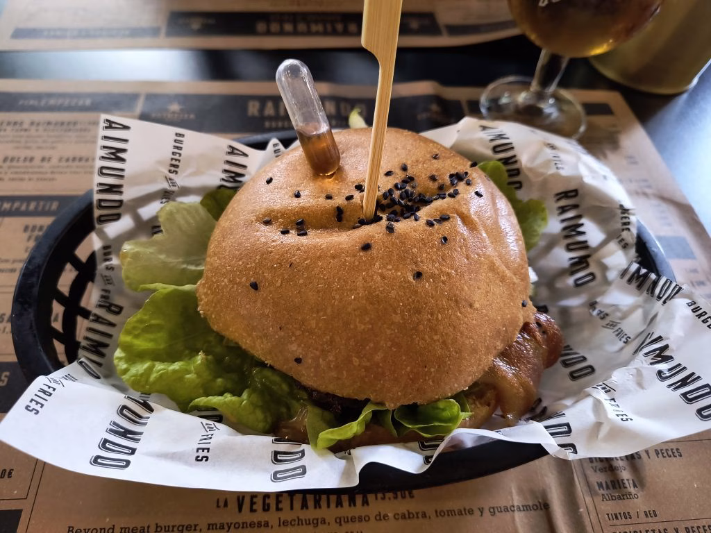 Raimundo Burger (Hamburguesa Canadiense)