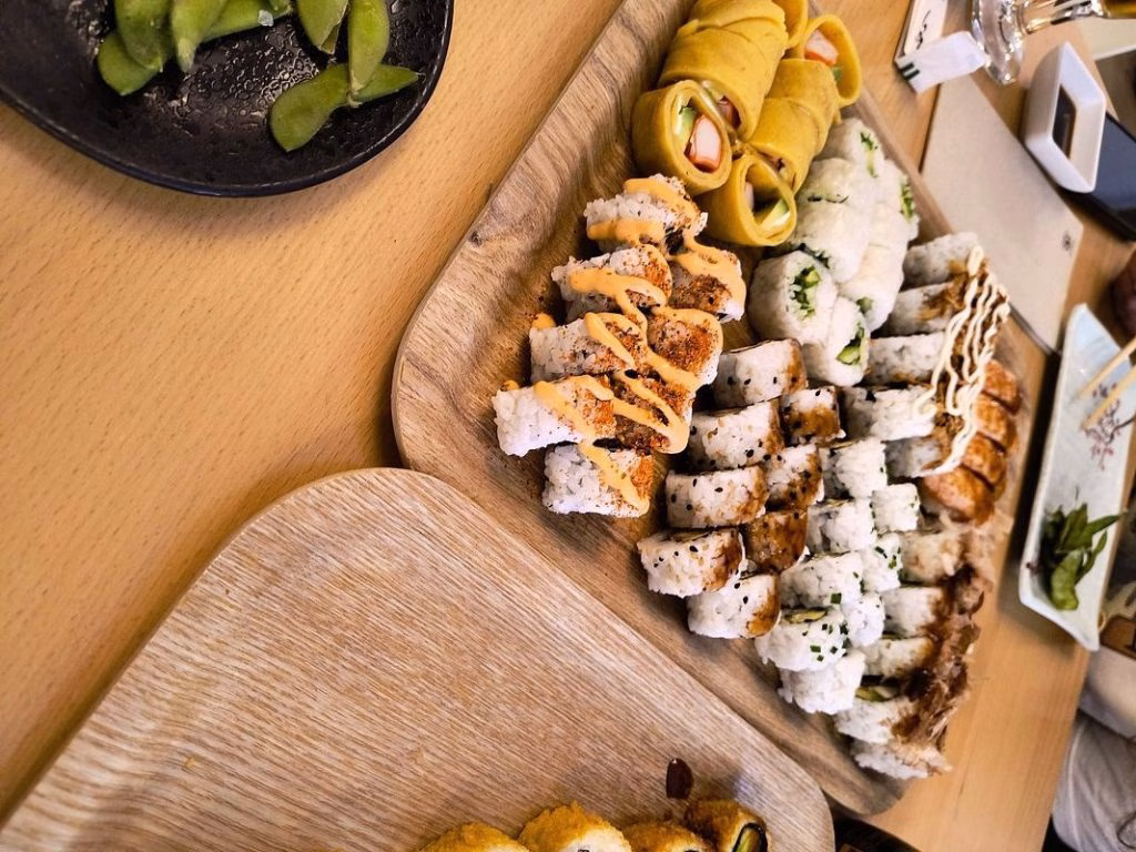 Dragon Sushi